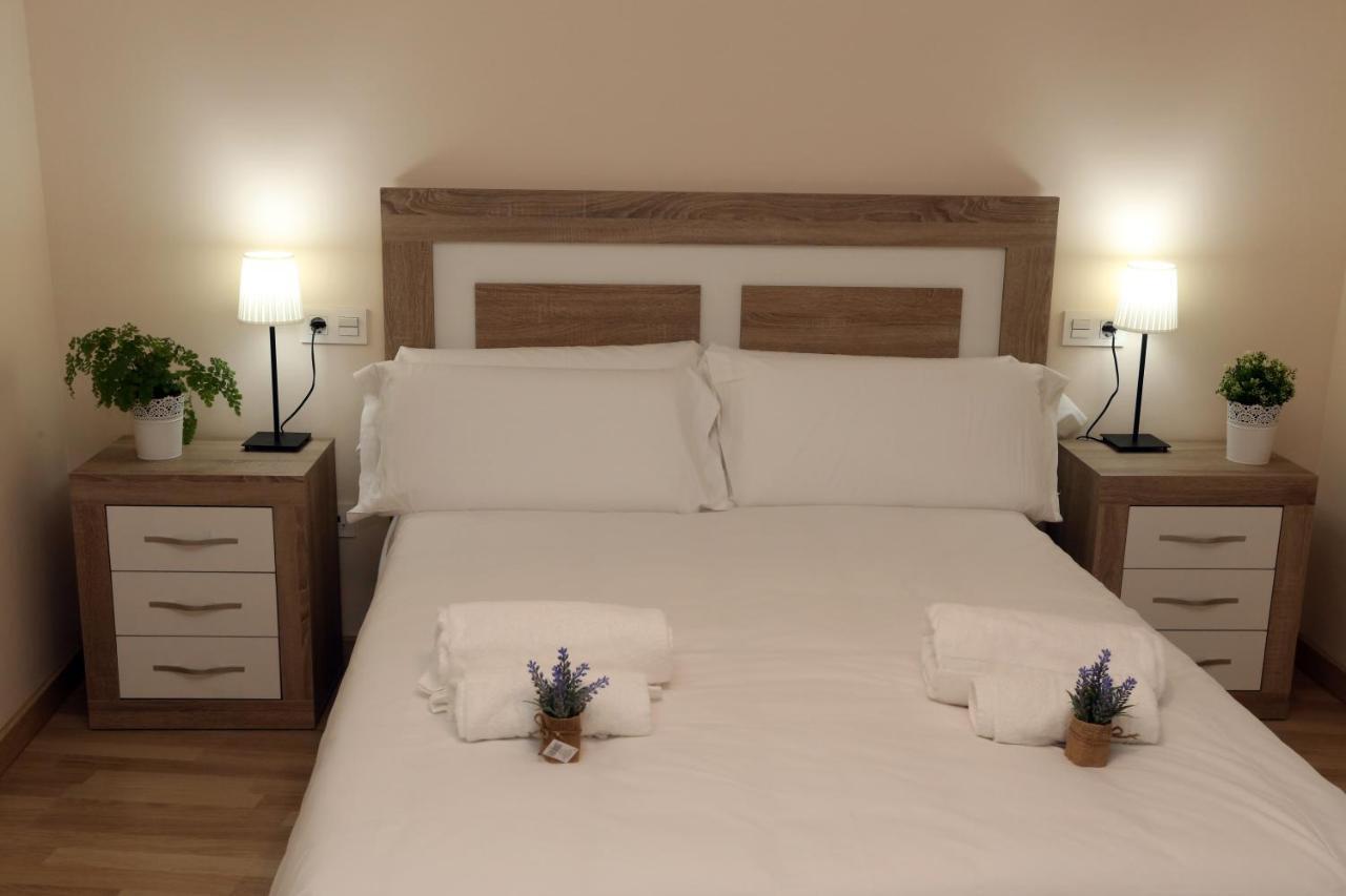 Apartamento turisticos Puente Romano P3 1-B Salamanca Bagian luar foto